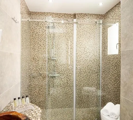 Kathrin With Heated Private Jacuzzi